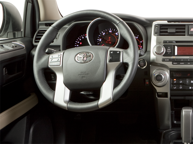 2013 Toyota 4Runner SR5 photo 3