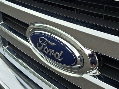 2023 Ford E-450SD Base DRW