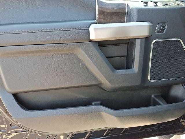 2022 Ford F-350SD Lariat