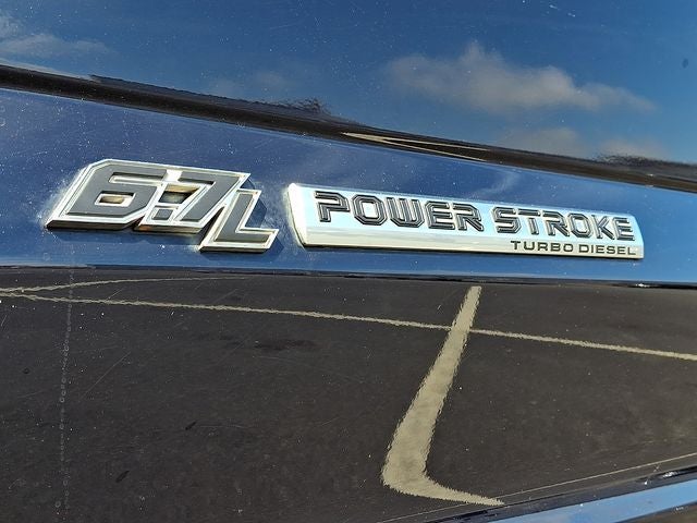 2022 Ford F-350SD Lariat