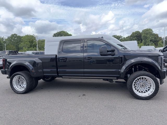 2019 Ford F-450 Platinum 4x4 Crew Cab 8' Box DRW's photo