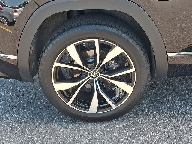 2024 Volkswagen Atlas Cross Sport 2.0T SEL Premium R-Line
