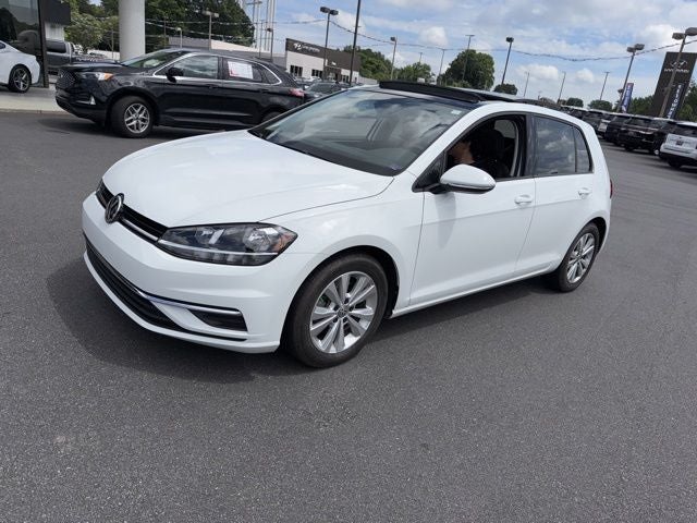 2021 Volkswagen Golf 1.4 TSI's photo