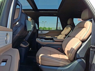 2025 Lincoln Navigator L Black Label