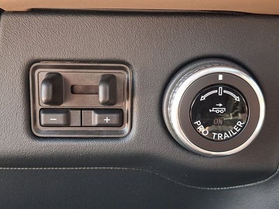 2025 Lincoln Navigator L Black Label