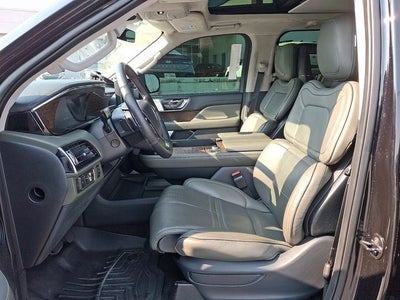 2022 Lincoln Navigator L Black Label