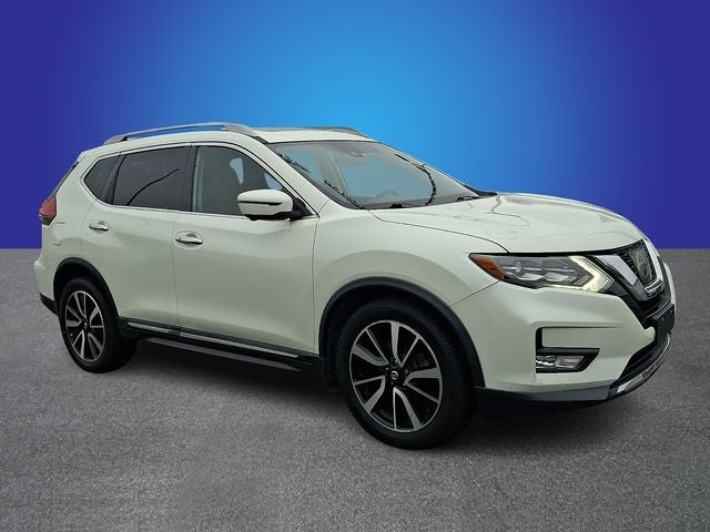 Used 2017 Nissan Rogue SL with VIN 5N1AT2MV8HC766318 for sale in Statesville, NC