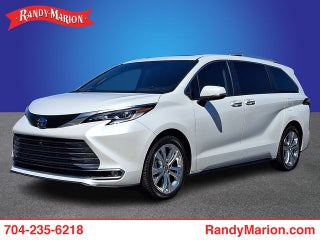 2022 Toyota Sienna Platinum 7 Passenger