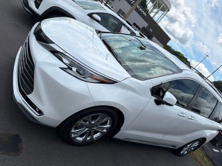 2023 Toyota Sienna Platinum 7 Passenger