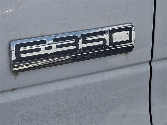 2021 Ford E-350SD Base Cutaway