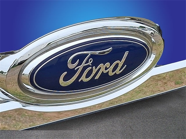 2022 Ford E-350SD Base Cutaway