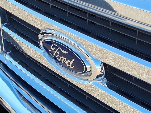 2021 Ford E-350SD Base Cutaway