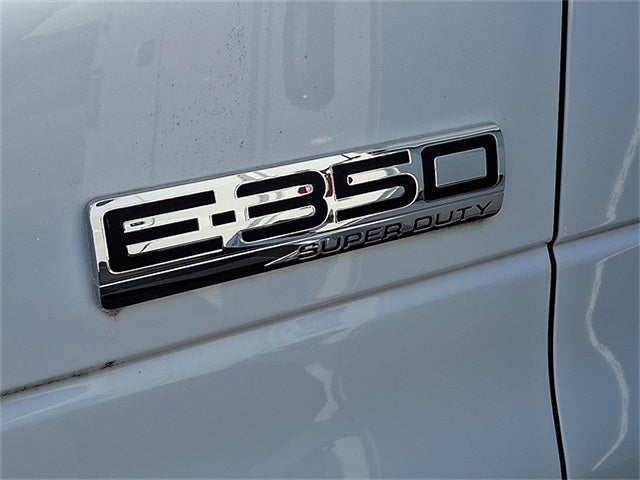 2021 Ford E-350SD Base Cutaway