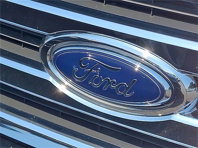 2021 Ford E-350SD Base Cutaway