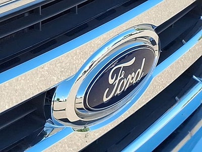 2021 Ford E-350SD Base Cutaway