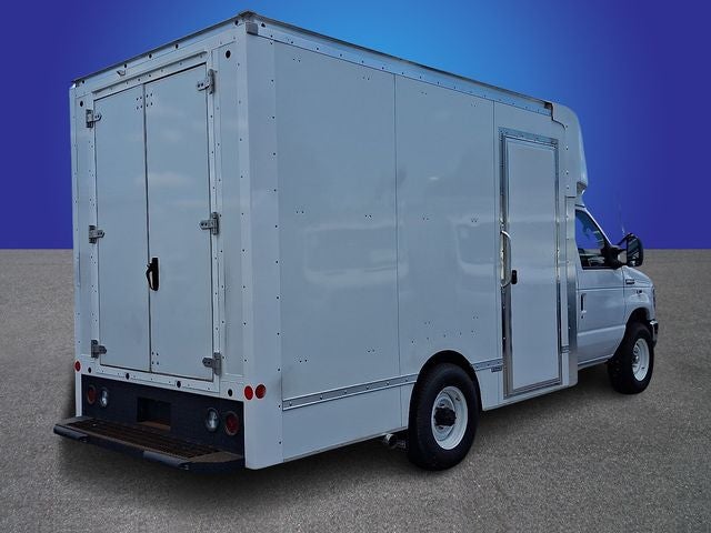 2022 Ford E-Series Cutaway Base - Photo 3