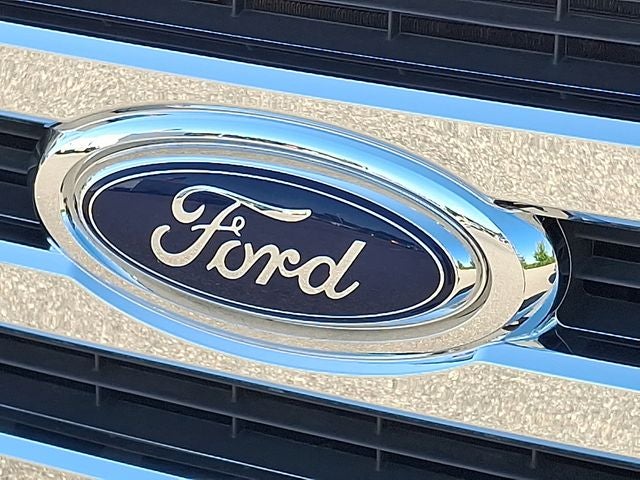 2024 Ford E-350SD Base Cutaway