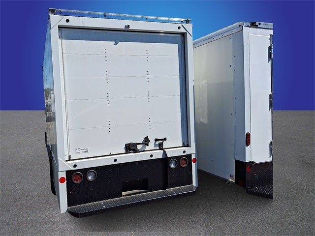 2024 Ford E-350SD Base Cutaway