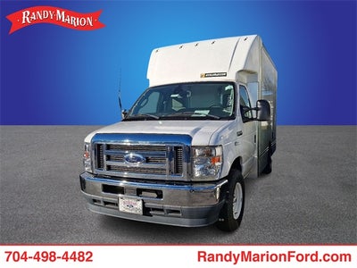 2022 Ford E-350SD Base Cutaway