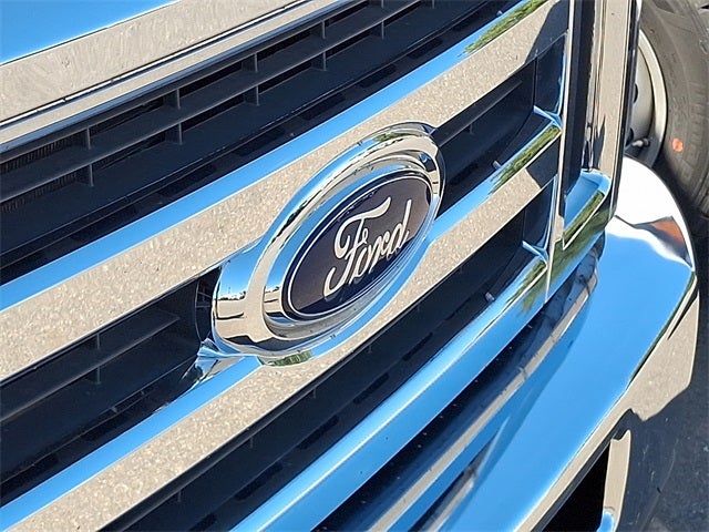 2021 Ford E-350SD Base Cutaway