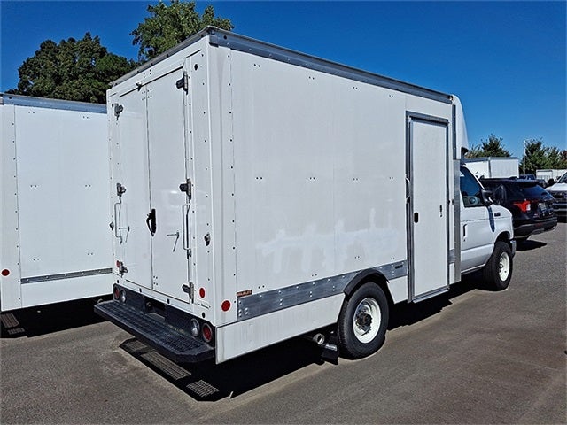 2021 Ford E-350SD Base Cutaway