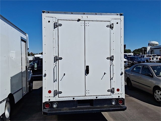 2021 Ford E-350SD Base Cutaway