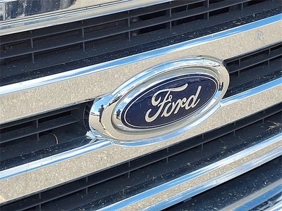 2022 Ford E-350SD Base Cutaway