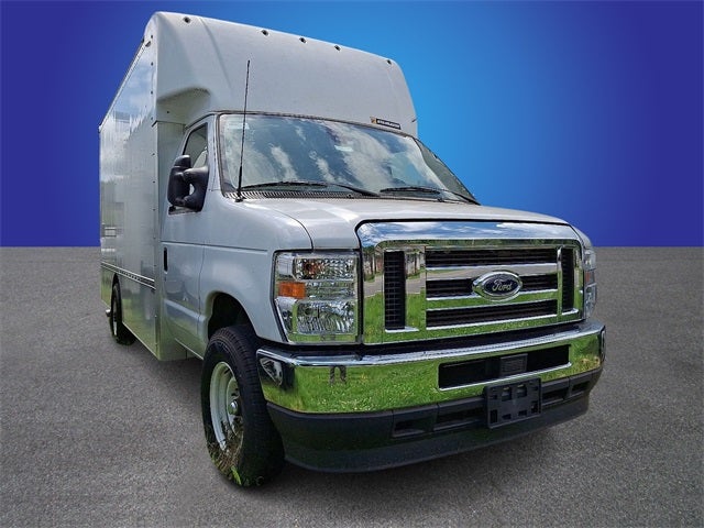 2024 Ford E-350SD Base Cutaway