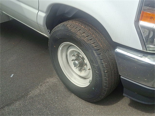 2024 Ford E-350SD Base Cutaway