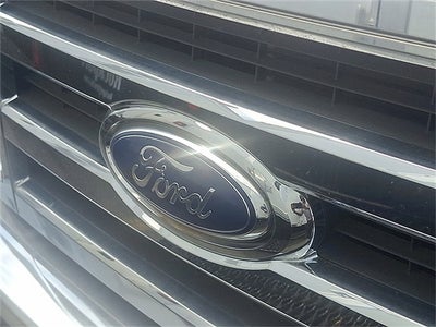 2022 Ford E-350SD Base Cutaway