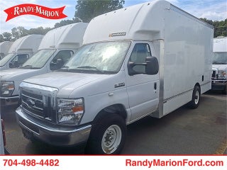 2022 Ford E-350SD Base Cutaway