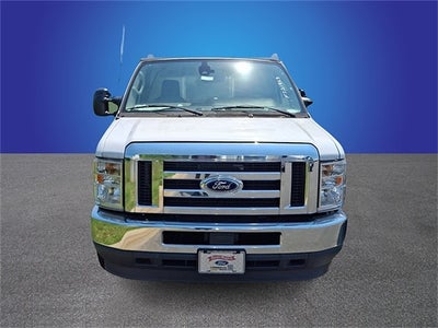 2022 Ford E-350SD Base Cutaway