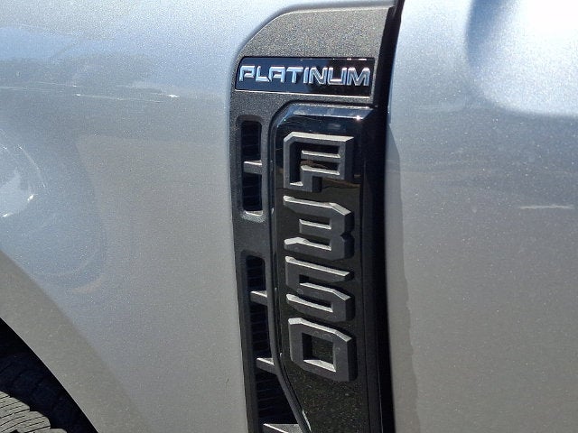 2027 Ford F-350SD Platinum