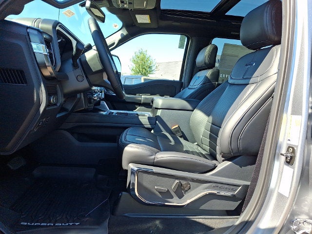 2027 Ford F-350SD Platinum