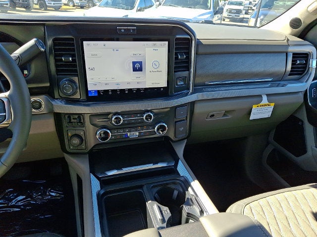 2027 Ford F-350SD Platinum