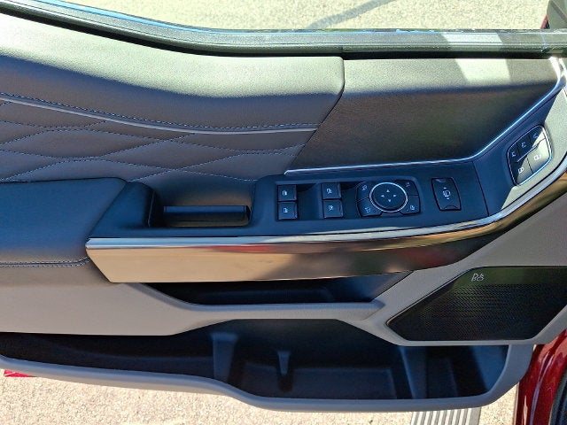 2027 Ford F-350SD Platinum