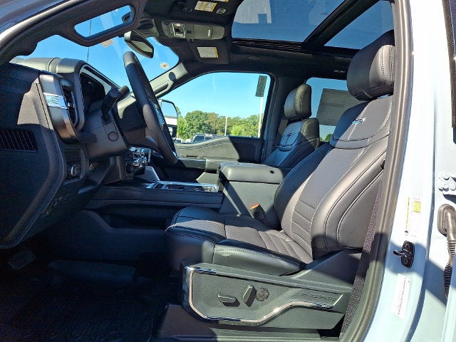 2027 Ford F-350SD Platinum