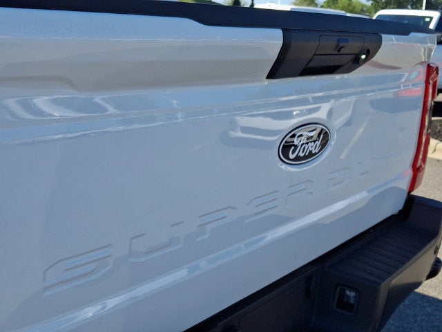 2027 Ford F-350SD F-350® XL