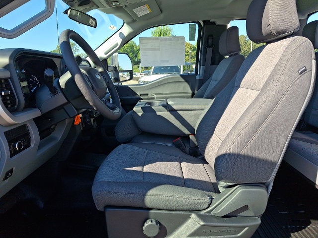 2027 Ford F-350SD F-350® XL