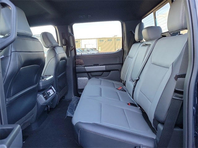 2023 Ford F-150 Lightning LARIAT