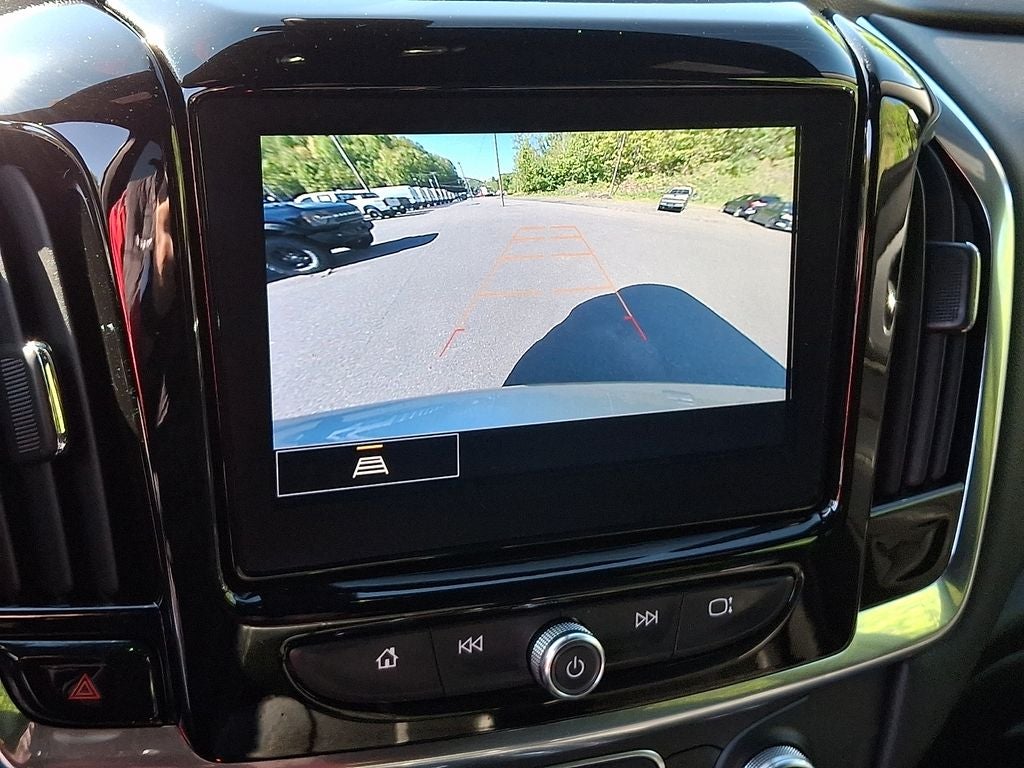 2022 Chevrolet Traverse LT Leather