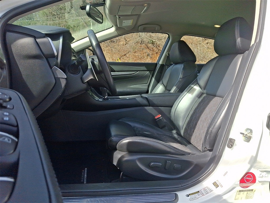 2017 Nissan Maxima SR