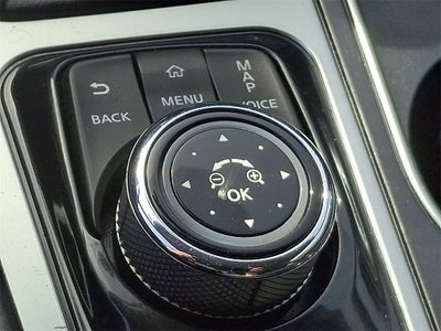 2017 Nissan Maxima SR