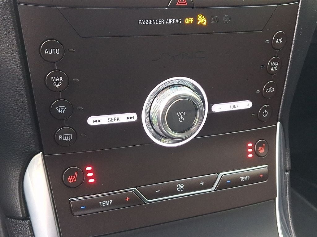 2020 Ford Edge Titanium