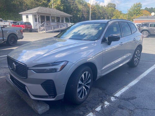 2023 Volvo XC60 B5 Plus Dark Theme