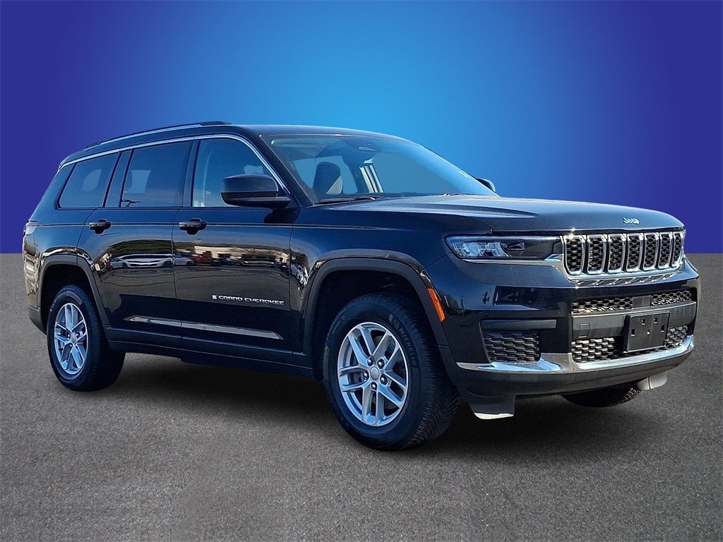 2022 Jeep Grand Cherokee L Laredo 4x4