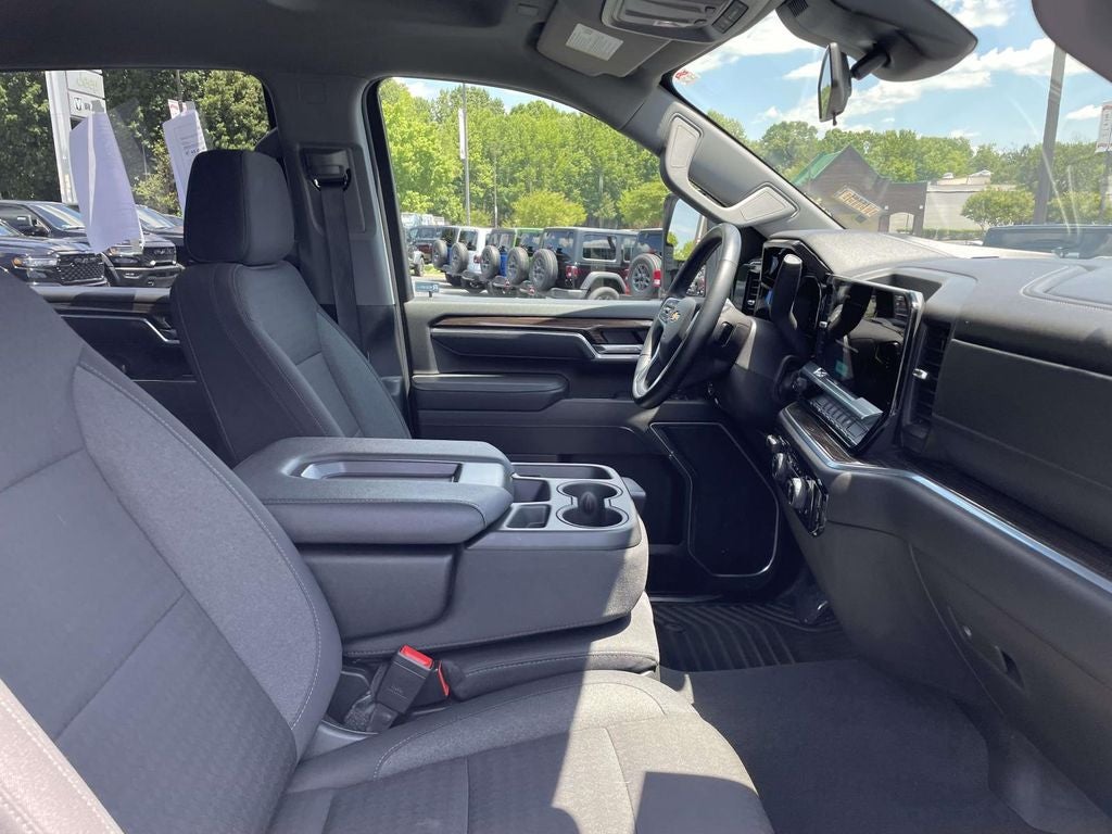 2025 Chevrolet Silverado 2500HD 4WD Crew Cab Long Bed LT