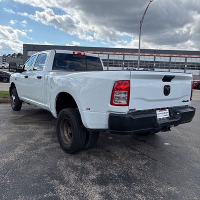 2024 RAM 3500 Tradesman Crew Cab 4x4 8' Box