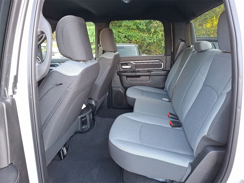 2024 RAM 3500 Big Horn Crew Cab 4x4 8' Box