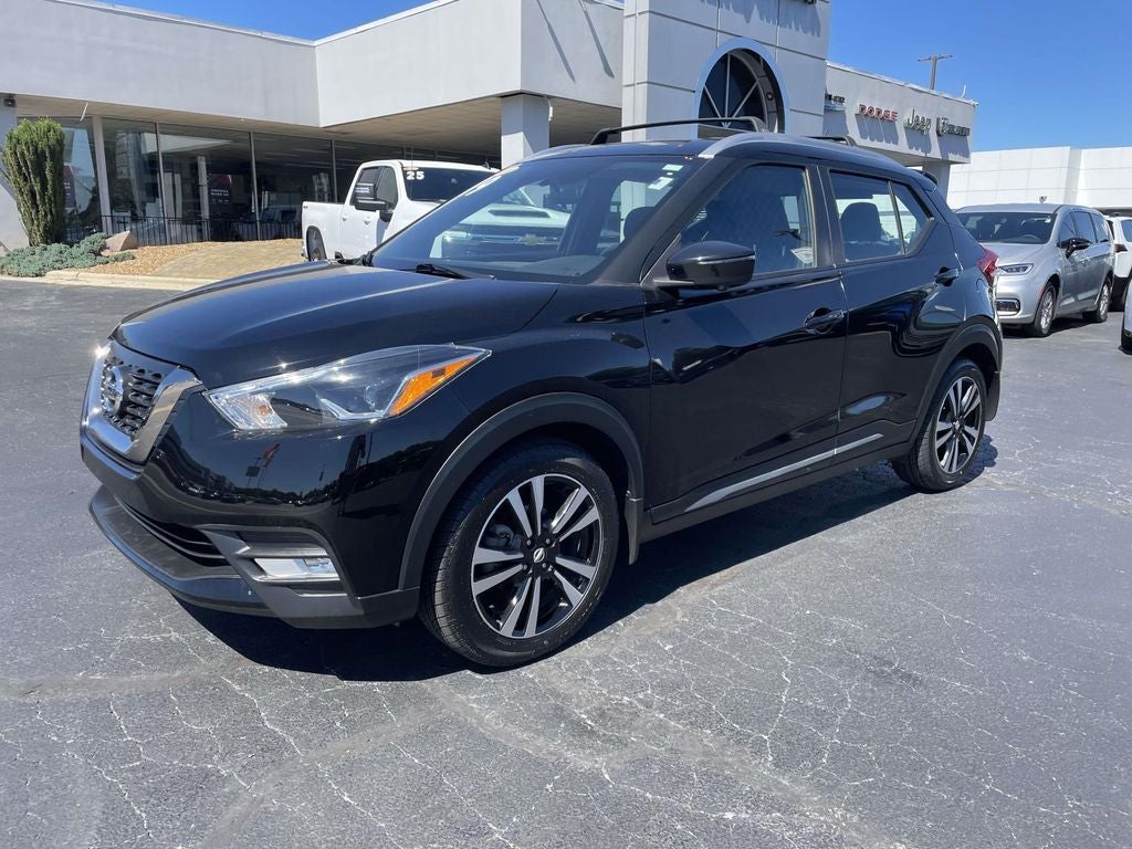 2019 Nissan Kicks SR